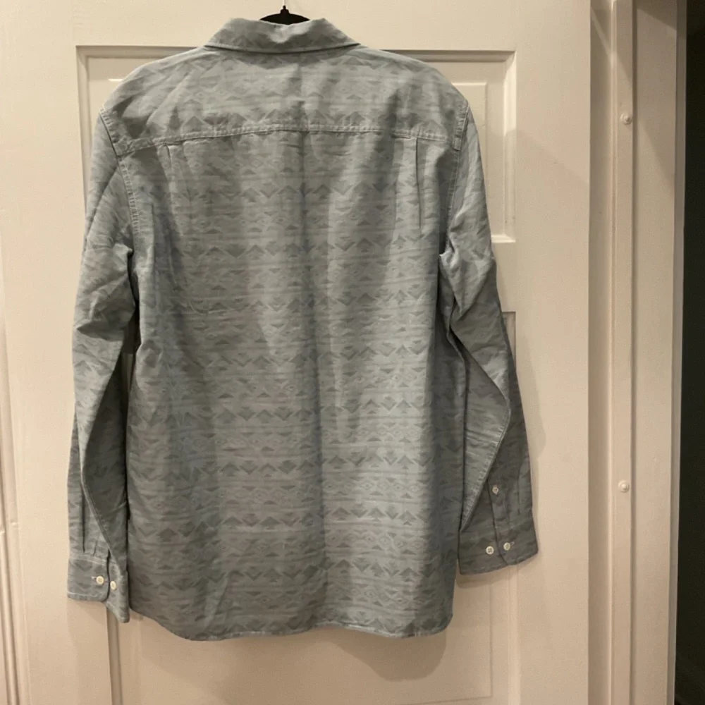 Men’s North Face Size Large Button Down Shirt - Picture 2 of 8